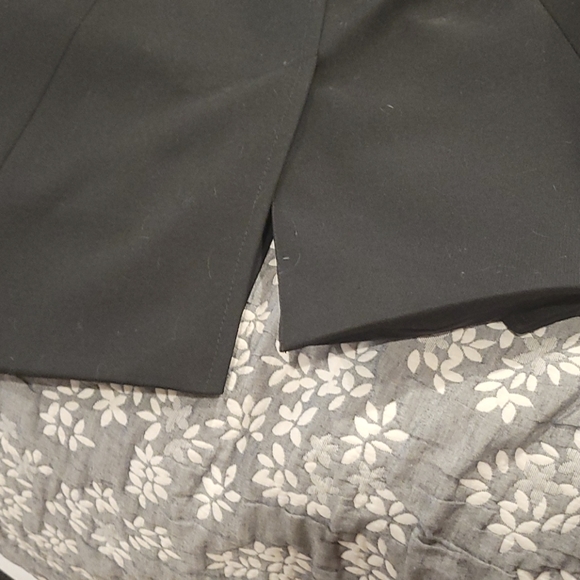 Blazer - Picture 3 of 4